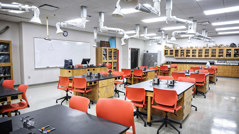 Laboratory at Mercer University Godsey science center, designed by LEO A DALY